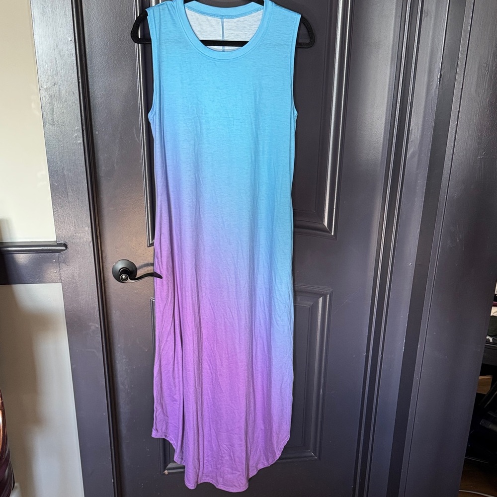 Sleeveless Ombre Maxi Dress in Blue to Purple. Item # 2001